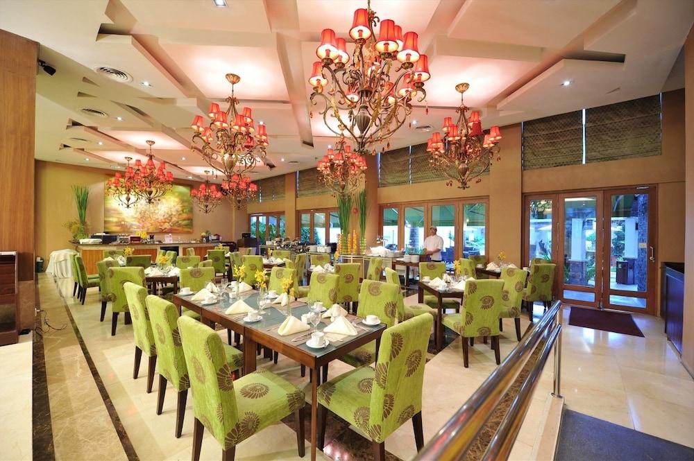 The Avenue Plaza Hotel Naga  Zewnętrze zdjęcie
