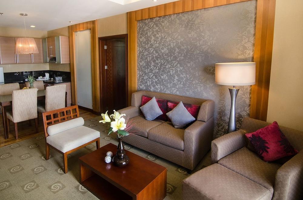 The Avenue Plaza Hotel Naga  Zewnętrze zdjęcie