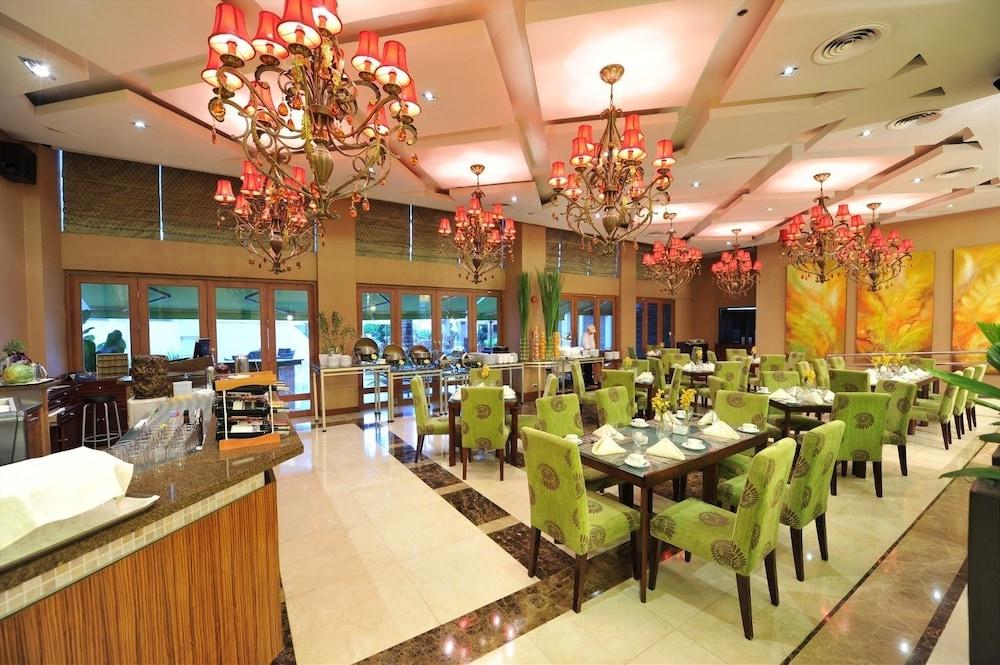 The Avenue Plaza Hotel Naga  Zewnętrze zdjęcie