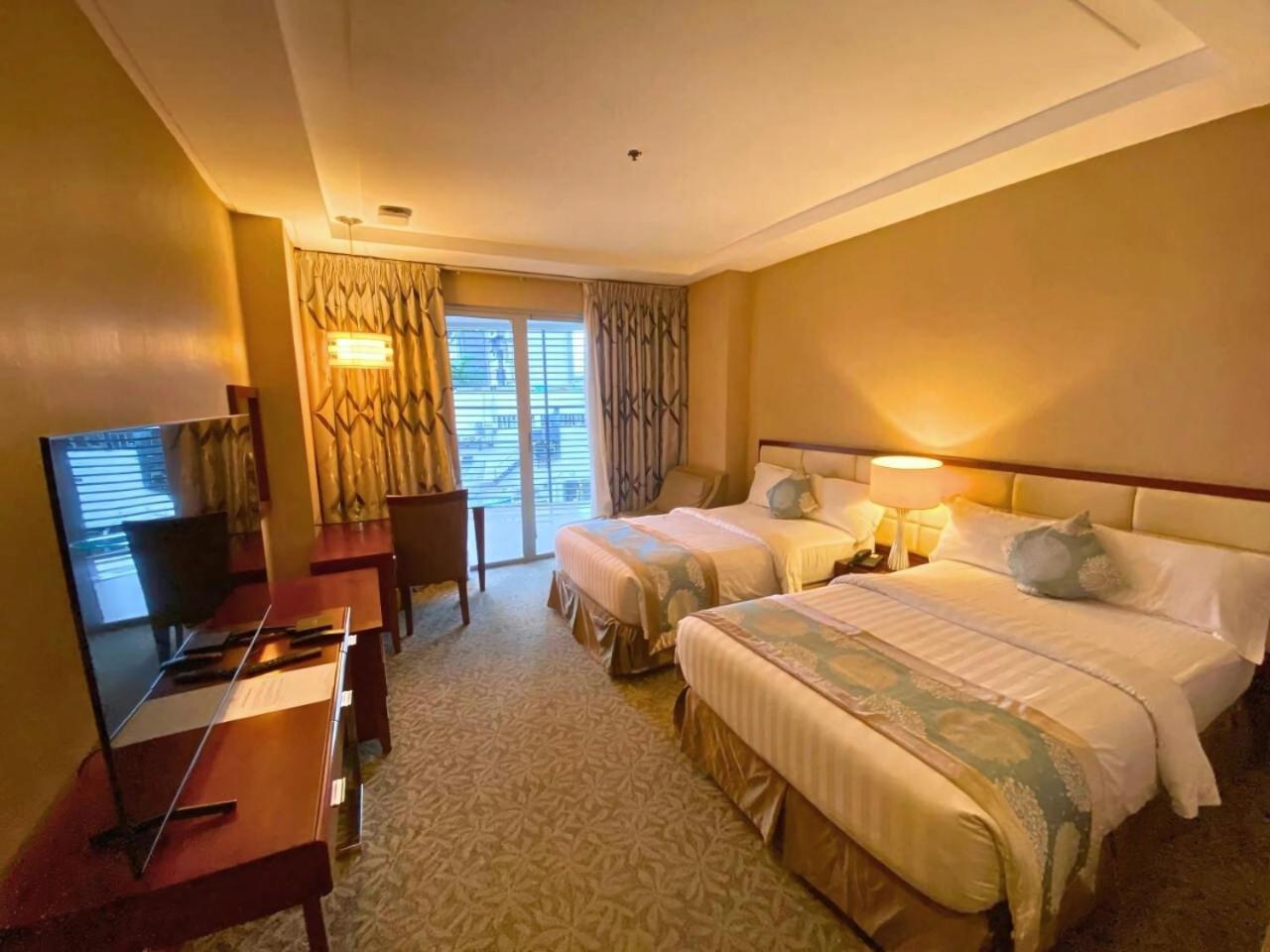 The Avenue Plaza Hotel Naga  Zewnętrze zdjęcie